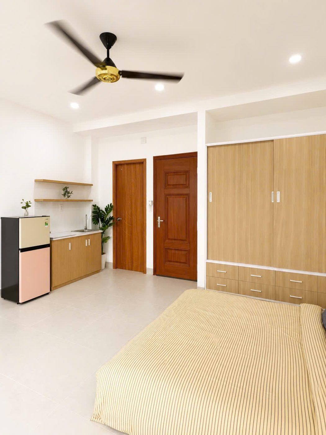 Hợp đồng thuê phòng cần chú ý gì? 6 điều khoản quyết định tiền của bạn